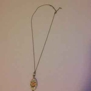 Cute adjustable floral necklace