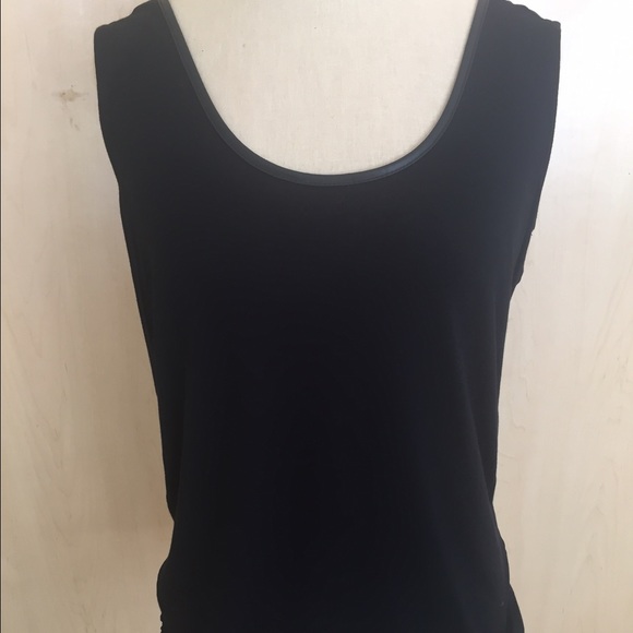 🚫SOLD🚫Tank top see throw back - Picture 1 of 4