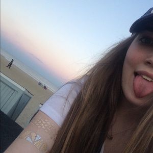 Meet your Posher, Annie