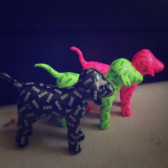 3 GIANT VS PINK DOGS !🐶💚