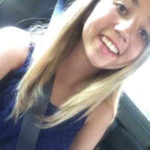 Meet your Posher, Caitlyn