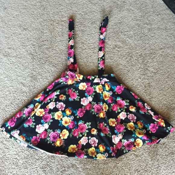 Floral suspended skirt - Picture 1 of 4