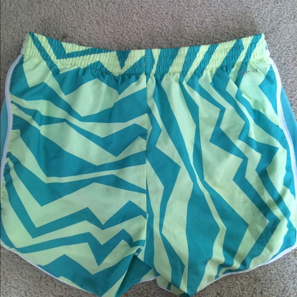 Pictures - Picture 3 of 4
