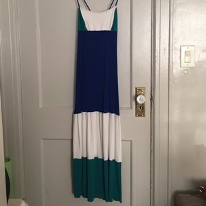 Beautiful Blue, White, and Green Maxi Dress🌴✨