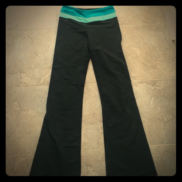 Lululemon Groove Pants size 2 - Picture 1 of 4