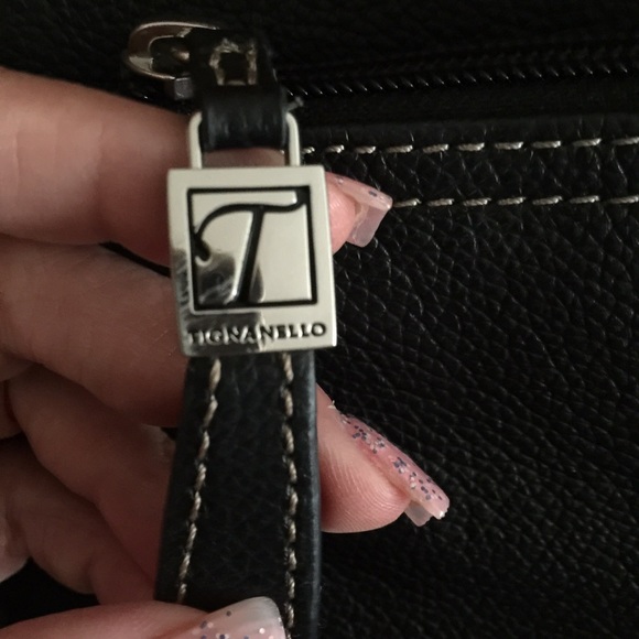 🎭HOLD🎵 Tignanello Crossbody