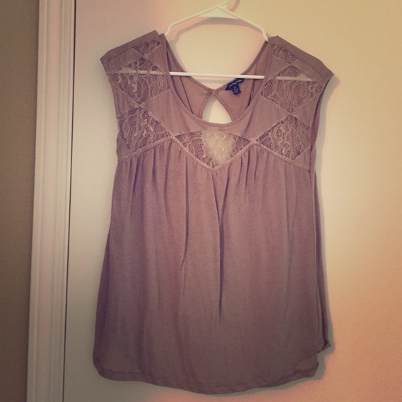 American eagle short sleeved top