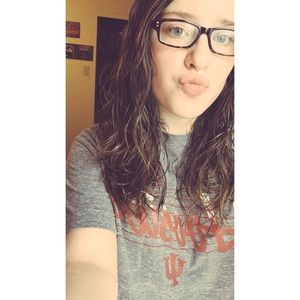 Meet your Posher, Alyssa