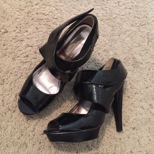 Steve Madden black heels