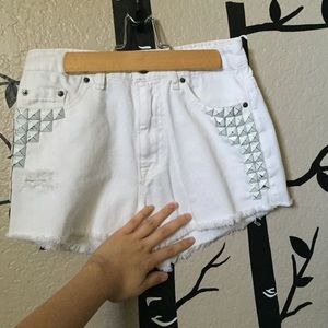 Bdg white high waisted shorts