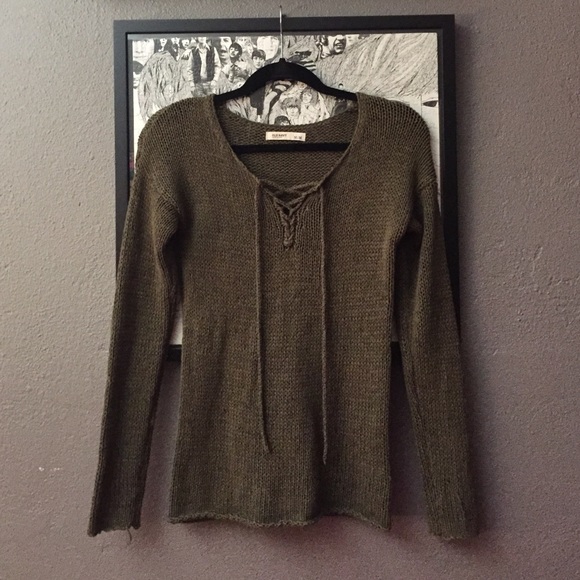 Old Navy sweater