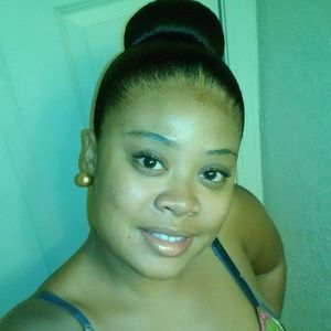 Meet your Posher, Deonte