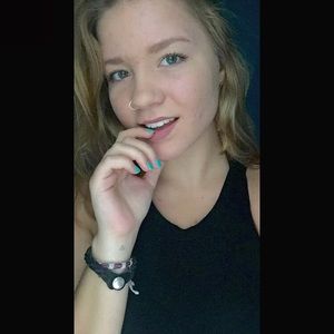 Meet your Posher, Lexi