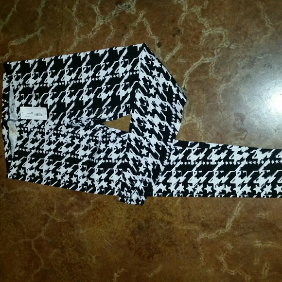 NWT juniors leggings