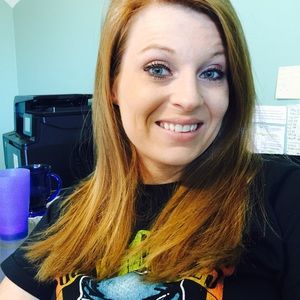 Meet your Posher, Jenn