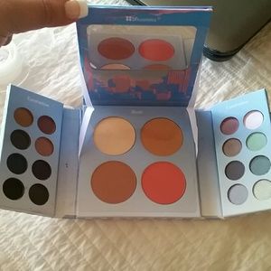 BH Cosmetics  Eyeshadow  Palette