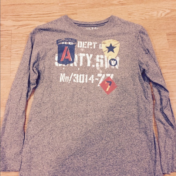 Boys American eagle 77 kids shirt.