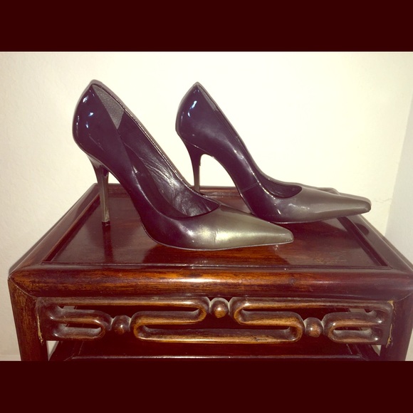 Charles David Shoes - Charles David Dark Olive Pumps