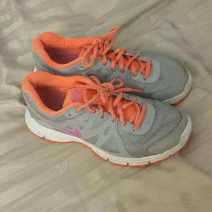 Nike revolution 2 running shoes