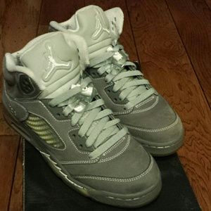Jordan Retro 5 Size 5.5 Kids