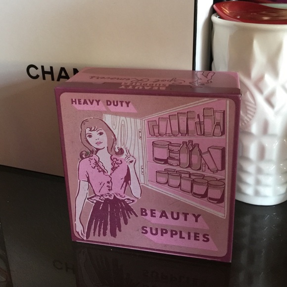 Vintage makeup storage