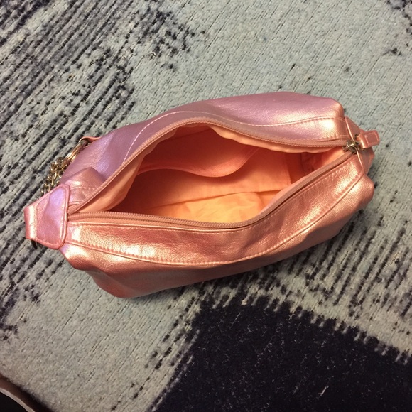 Pink Purse - Picture 2 of 3