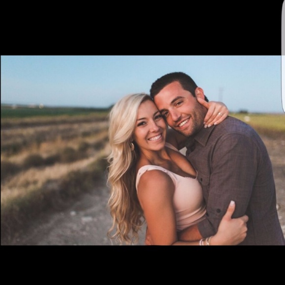 Meet your Posher, Jayney - Picture 2 of 4