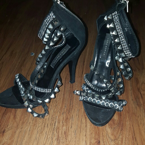 Spiked Rinestone Shoes