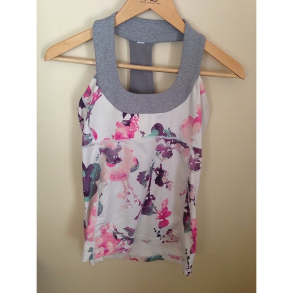 Lululemon Tank