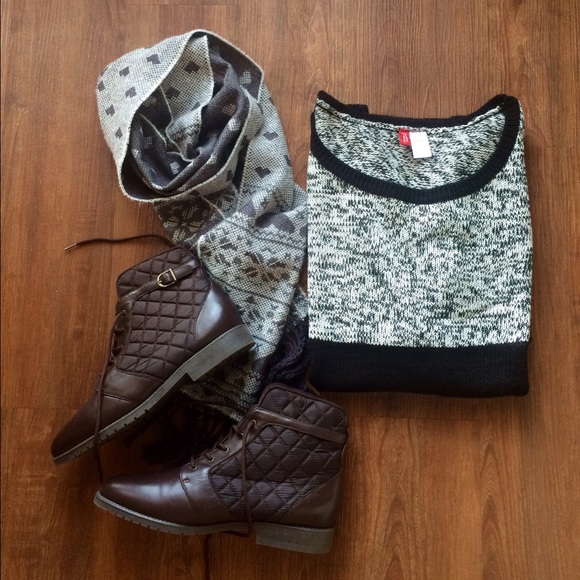 Danexx Shoes - Quilted ankle boots with side buckle