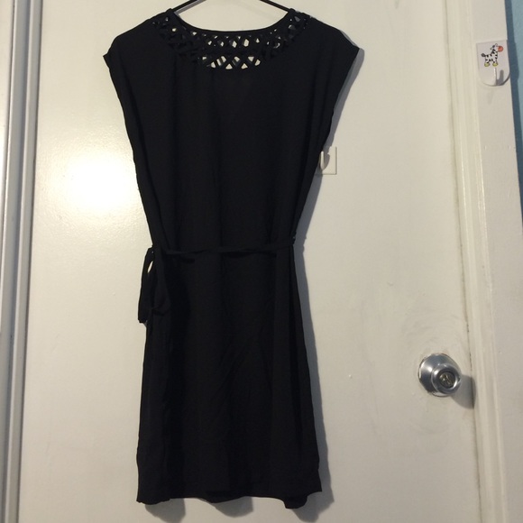 Dress - Picture 2 of 4