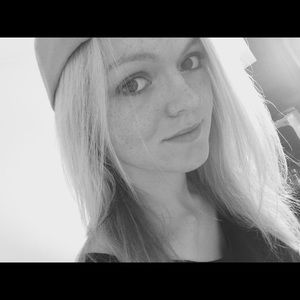 Meet your Posher, Ashlee