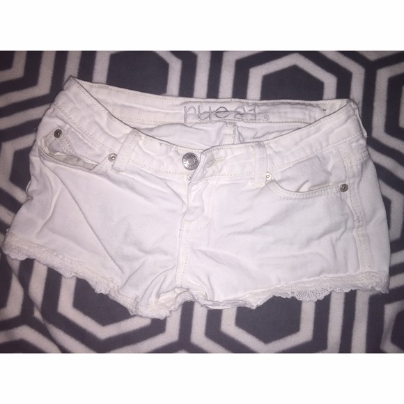 white floral shorts
