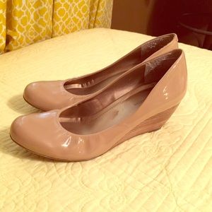 Nude BCBGeneration Wedges