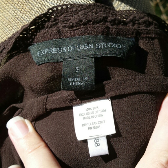 SOLD Express Brown Sleeveless Blouse - Picture 4 of 4
