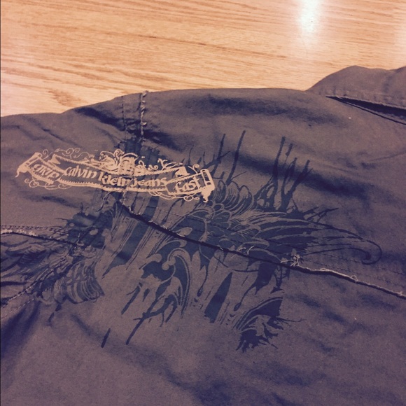 Boys button down top. - Picture 4 of 4