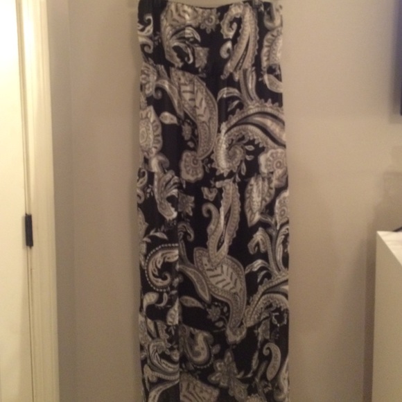 Maxi dress shirt in front long. In back