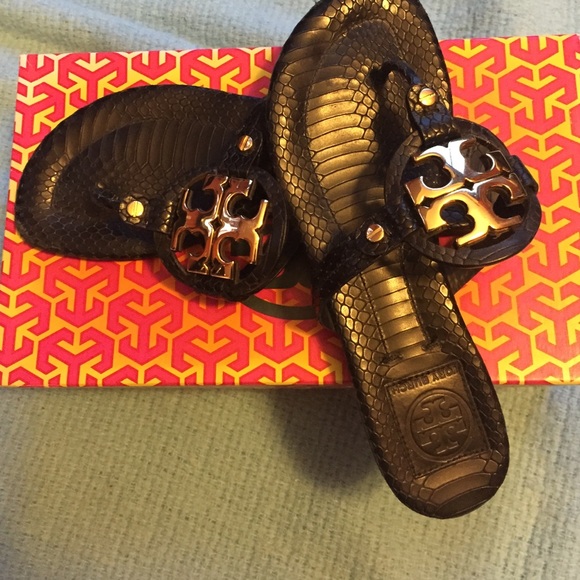 Authentic Tory burch flip flops