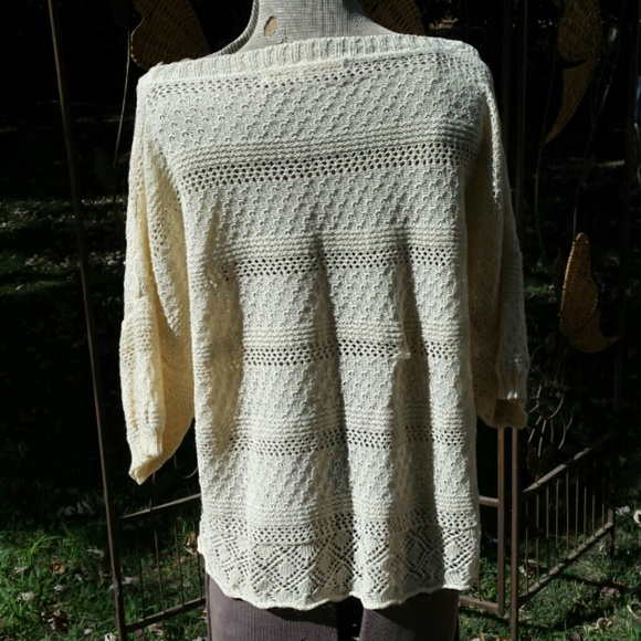 SOLD Oversized Creme Top - Picture 2 of 4