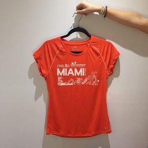 ING Miami Marathon Exercise Top