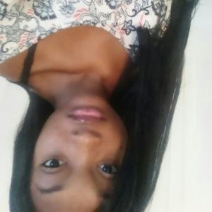 Meet your Posher, Kayla