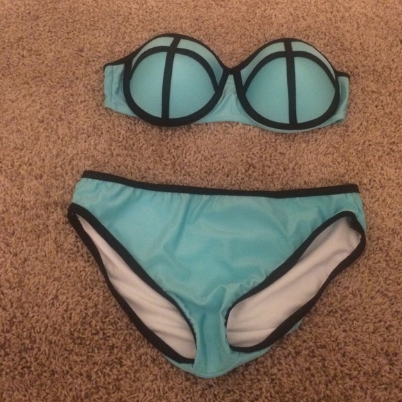 Bathing suit