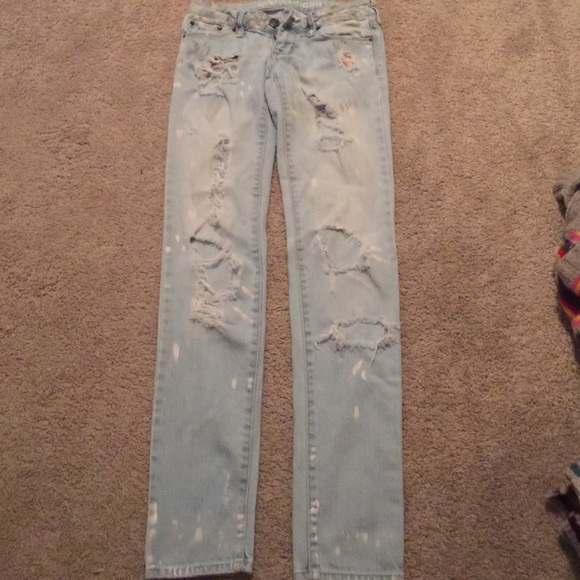 Bleached and destroyed skinny jeans
