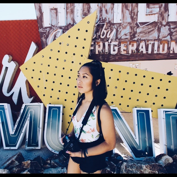 Meet your Posher, Arieanna - Picture 3 of 3