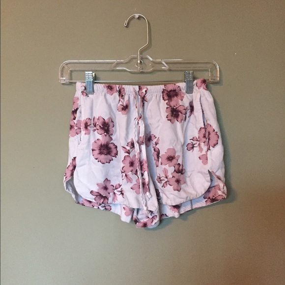 🔴SOLD🔴Brandy Melville eves