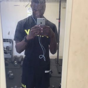 Meet your Posher, Charles