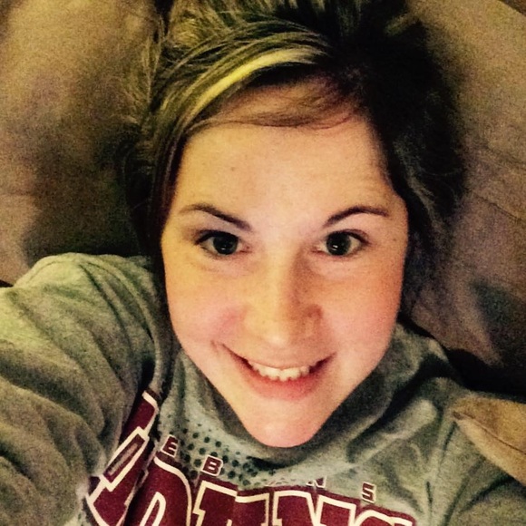 Meet your Posher, Debbrah