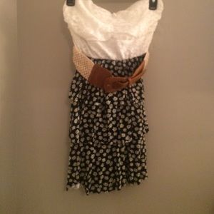 Strapless dress with flowers