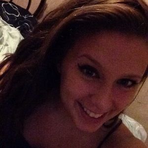 Meet your Posher, Lena