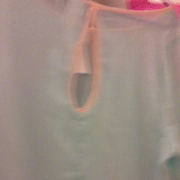 Top - Picture 2 of 3